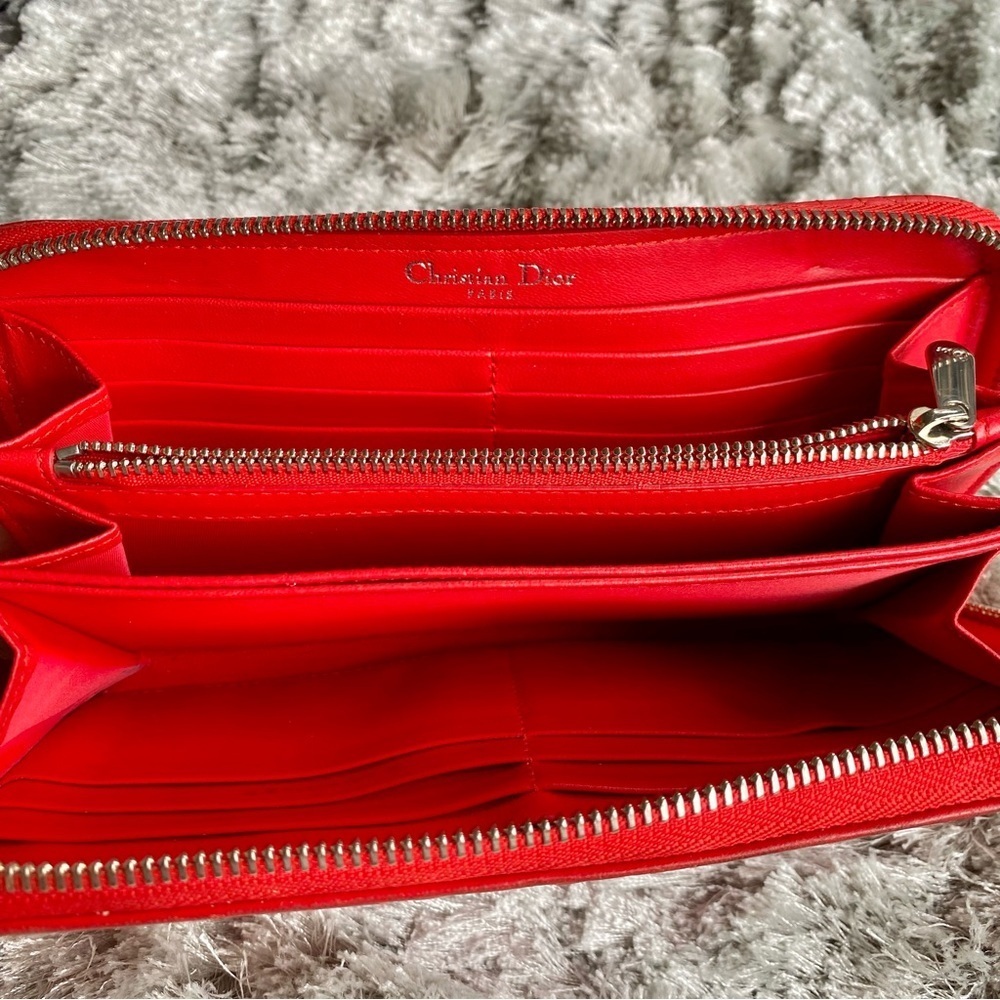 Christian Dior Voyageur Red Leather Wallet - Picture 9 of 11